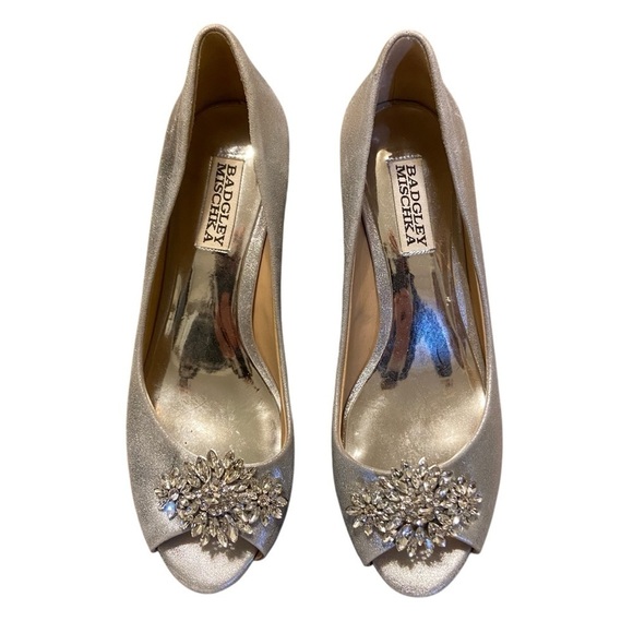 BADGLEY MISCHKA Nakita Peep Toe Kitten Heel Slip On Dress Pumps - Picture 1 of 8